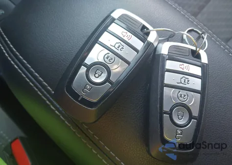 2022 Ford Escape Se z USA, uszkodzony, nr VIN 1FMCU9G68NUA02462